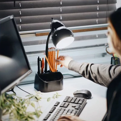 Globe Electric 6.3 X 6.69 X 10.63 Inches Goose Neck Desk Lamp With 10 Watt A-19 Non Dimmable LED Bulb, 2.1a USB Port And Organizer, Black 5 Globe Electric 6.3 X 6.69 X 10.63 Inches Goose Neck Desk Lamp With 10 Watt A-19 Non Dimmable LED Bulb, 2.1a USB Port And Organizer, Black - Image 3