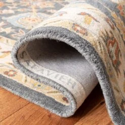 Classic CL934 Hand Tufted Area Rug - Safavieh -Interior furniture GUEST 42faa51d fc82 484d b6a5 3b46ce01f9ee