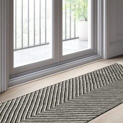 Chevron Woven Area Rug Black/White - Project 62™ -Interior furniture GUEST 558d3e29 ca7c 46e2 a360 2bb7e64abb96