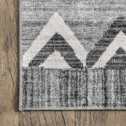 NuLOOM Arie Diamond Machine Washable Area Rug -Interior furniture GUEST a02a30a2 3661 47fc b471 b5479894dce1