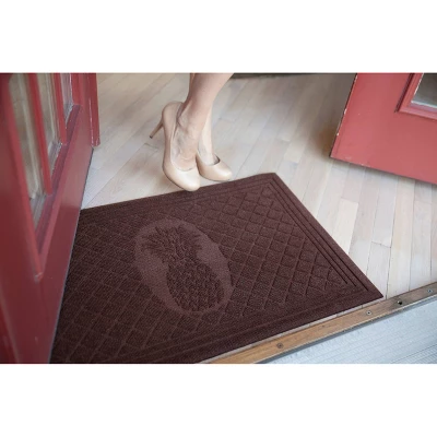 1'8" X 3' Pineapple Indoor/Outdoor Doormat Chocolate - Entryways 4 1'8" X 3' Pineapple Indoor/Outdoor Doormat Chocolate - Entryways - Image 2
