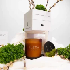 Ilera Apothecary Bloom Signature Candle -Interior furniture GUEST bec92bd4 84ae 4ed0 8769 15476ca09902
