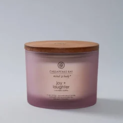 Glass Jar Candle Cranberry Dahlia - Chesapeake Bay Candle -Interior furniture GUEST e649d593 c50d 4899 80dc dc85d404b520