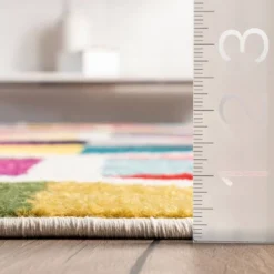 Maris Triangles Area Rug Off White - NuLOOM -Interior furniture GUEST ef708a03 4c4a 47fd 8658 6883e16f7959